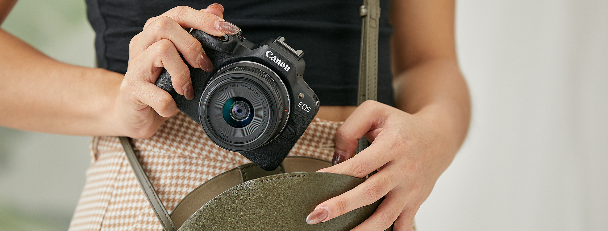 Canon EOS R50 best budget mirrorless camera beginner interchangeable lens affordable APS-C 2026